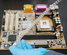 ハイドロタルサイトの機能を金属に応用