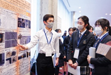 高校生によるポスターセッション